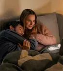 Noutățile Netflix în octombrie 2025: „Nimeni nu vrea asta” revine cu al doilea sezon. Ce filme de top apar