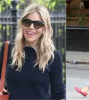 Sienna Miller, însărcinată pentru a treia oară. Cum a apărut actrița pe covorul roșu la The Fashion Awards 2025