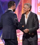 Reuniune legendară după 30 de ani: de la „Spitalul de Urgență” la premiile Globurile de Aur 2026. George Clooney și Noah Wyle s-au îmbrățișat pe covorul roșu
