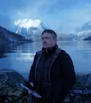 Cristian Mungiu revine la Cannes 2026: Totul despre „Fjord”, filmul care îi aduce împreună pe Sebastian Stan și Renate Reinsve