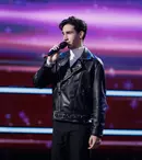 Cine este Cristian Lohănel, elevul de 15 ani care a ridicat publicul în picioare cu vocea sa. Povestea cutremurătoare a puștiului care a primit 4 de DA la Românii au talent