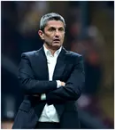 Gestul care a topit orice rivalitate. Ce a făcut Mircea Lucescu după ce a fost învins de fiul său. Imaginile au făcut înconjurul publicațiilor din întreaga lume