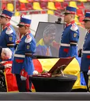 Primele imagini de la înmormântarea lui Mircea Lucescu. Ce nume grele din fotbal și politică participă la slujbă