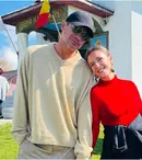 Adela Popescu, album emoționant cu 20 de imagini de la Șușani: „Tradiția se păstrează și copiii cresc cu aceste amintiri”. Cum arată acum casa de vacanță