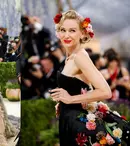 Cele mai neinspirate ținute de la Met Gala 2026: Vedetele care au transformat moda în dezastru. Rihanna a gafat, iar criticii nu au iertat-o
