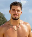 Cine este Alberto Grecu, noua ispită de la „Insula Iubirii”. Are 26 de ani și este creator de conținut