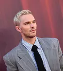 Nicholas Hoult se alătură universului „Harry Potter”! Ce rol iconic va juca actorul în sezonul al doilea al serialului HBO