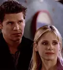 Sarah Michelle Gellar și David Boreanaz,  reuniune spectaculoasă la 30 de ani de la lansarea serialului „Buffy, spaima vampirilor”. Pozele care i-au cucerit pe fani