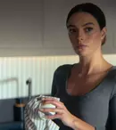 Netflix a lansat trailerul pentru „Not a Stranger”, noul serial turcesc cu Elçin Sangu și Melis Sezen