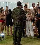 Radu Vâlcan dă vestea care le îngrozește pe concurente la „Insula Iubirii”: doar două fete vor merge la bonfire