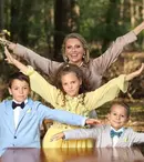 Mirela Vaida, surprinsă de gestul copiilor ei pe stradă: „S-au adunat să facă un ban cinstit”. Ce au făcut juniorii
