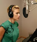 Actorii îşi încearcă talentul în muzică