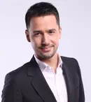 Alexandru Constantin a lovit maşina vecinului