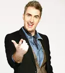 Ernest a devenit tată: “Suntem foarte fericiţi!”