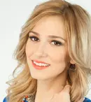 Dana Rogoz îşi aniversează ziua de naştere la Paris