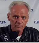 Fred Dryer va avea un rol în serialul „Crisis”