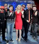 Trupa Jukebox (“Cronica Cârcotaşilor”) a lansat o piesă de sărbătoare 