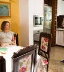 Alex Puică, reclamat de domnişoara Scarlat în “Altă săptămână nebună”