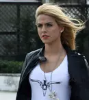 Ceyda Ates ("Feriha"): "Fanii mei nu sunt interesaţi de viaţa mea privată"