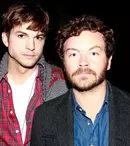 Ashton Kutcher şi Danny Masterson („Anii ’70”) vor juca într-un serial Netflix