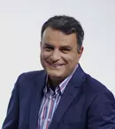 Interviu altfel. Ce credeți că și-a cumpărat Lucian Mîndruță din primul salariu?