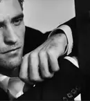 Robert Pattinson trăiește „ca și cum ar muri mâine” pentru Dior