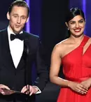 La Emmy, Tom Hiddleston a flirtat cu succes cu Priyanka Chopra