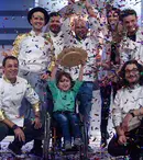 FOTO. Vedetele au gătit la „Chefi la cuţite” pentru a ajuta un băieţel