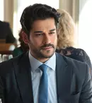 Burak Özçivit a făcut anunţul pe care îl aştepta toată lumea