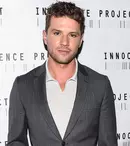 Ryan Phillippe acuzat de violență domestică de fosta sa iubită