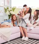 GALERIE FOTO. Cum au sărbătorit vedetele de peste ocean Ziua Mamei