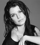 FOTO. Beren Saat este în vacanţă. Aflaţi ce destinaţie a ales actriţa din „Iubire ascunsă”!