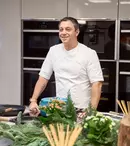 Chef Sorin Bontea semnează Taste of Home, noua linie de gătit  Cooking by HEINNER