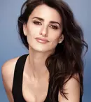 Penélope Cruz, pictorial provocator pentru revista Vogue. Actrița a pozat în costum de baie