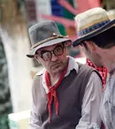 Un nou sezon „Las Fierbinți” începe astăzi, la Pro TV. Polițistul Robi s-a făcut vlogger!