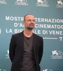 Alexander Nanau se pregătește de gala premiilor Oscar. Regizorul documentarului „Colectiv” pleacă în SUA | Interviu EXCLUSIV