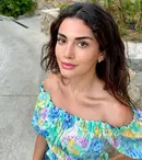 Özge Yağız a reprezentat Turcia la Premiile Internaționale Emmy. Actrița din serialul „Safir” a purtat o rochie spectaculoasă