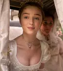 Vremuri bune pentru Phoebe Dynevor, vedeta din „Bridgerton”