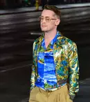 Macaulay Culkin, pe podiumul de modă. Cum a ajuns actorul din „Singur acasă” model la 41 de ani