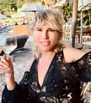Corina Bud, apariție provocatoare pe o plajă din Dubai. Costumul de baie pe care l-a ales a furat toate privirile