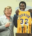 Tot ce trebuie să știi despre serialul HBO: „Momentul victoriei: Ascensiunea dinastiei Lakers”