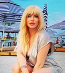 Loredana Groza a îmbrăcat o rochie mini și și-a uimit fanii. „Acum ai 20 de ani?”