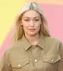 Gigi Hadid, în lacrimi după ce a fost întrebată ce nu știe încă lumea despre ea. Cum reacționează când e surprinsă de paparazzi cu fiica ei