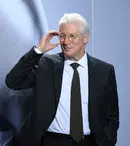 Richard Gere revine la televiziune, cu rolul din serialul „The Agency”. Ce știm până acum despre noua producție