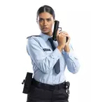 Antonia este o polițistă cu capsa pusă. Cântăreața s-a antrenat cu cascadori profesioniști. EXCLUSIV