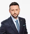 Radu Andrei Tudor, înainte de a intra în direct. „Beau obligatoriu o cafea”. EXCLUSIV