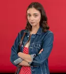 Teona Stavarachi, actrița și vocea de pe coloana sonoră din Groapa. „Cânt mai mult după ureche”. EXCLUSIV