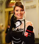 Olivia Păunescu, apariție de senzație. A atras privirile tuturor cu ținuta ei inspirată de Coco Chanel