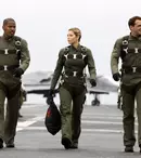 Filme la TV azi, 27 octombrie: „Stealth - Pericol invizibil”, „Doamna din furgonetă”, „Femeia în negru”, „Invadarea lumii: Bătălia Los Angeles”