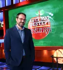 Andrei Aradits prezintă „Eşti mai deştept decât un copil de clasa a V-a”. Când este premiera 